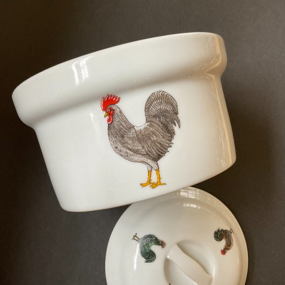 CORDON BLEU BIA Small Round Covered Rooster Casserole EUC - Picture 5 of 6